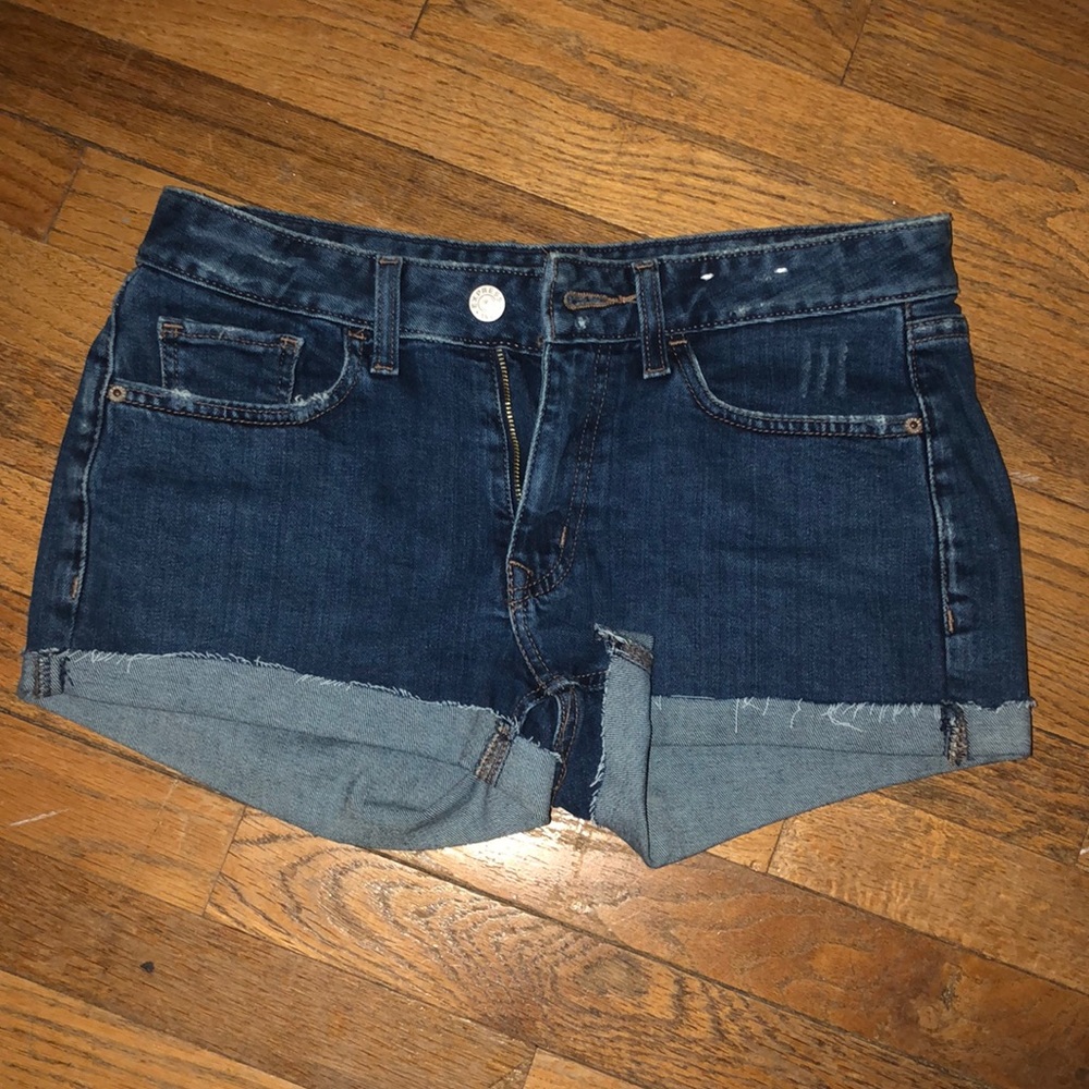 Express shortie low rise short size 6